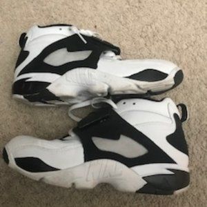Size 10 Deion Sanders Diamond Turf White and Black